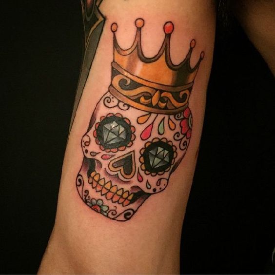 tatuaje calavera con corona